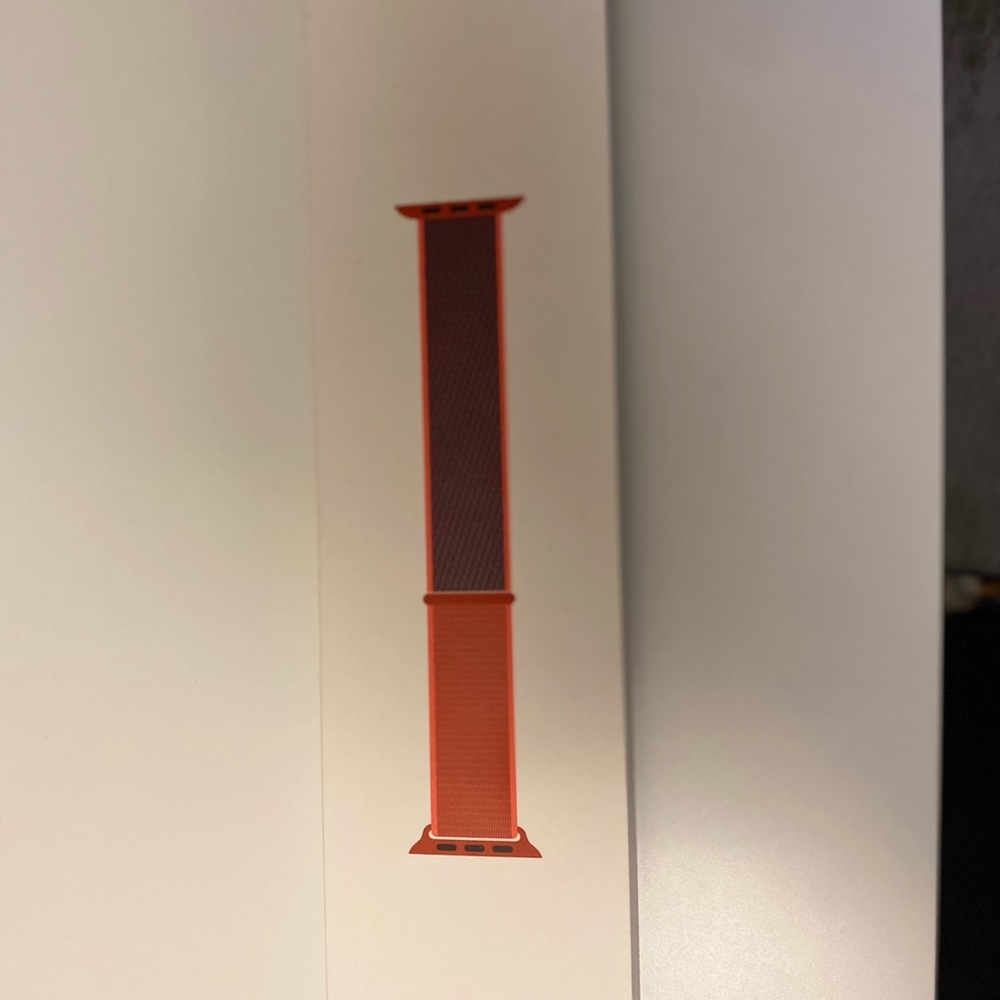 Apple Sport Loop band RED
